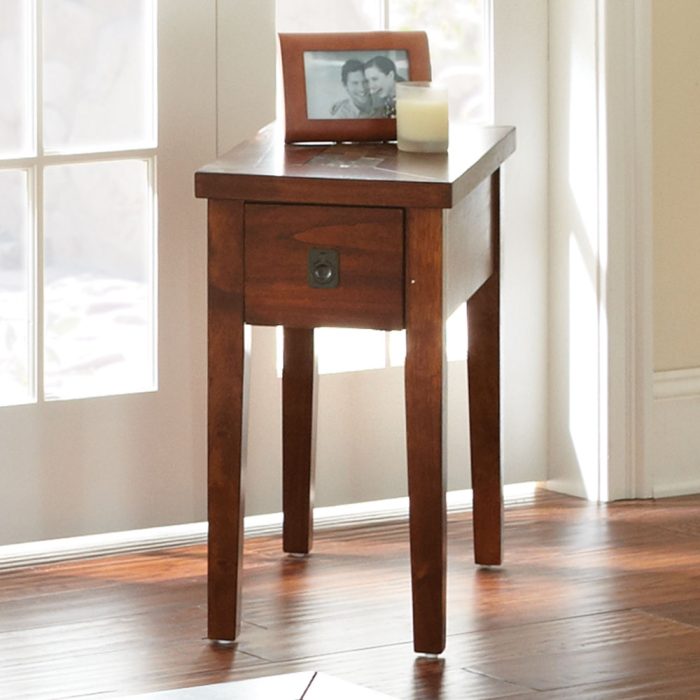 DAVENPORT CHAIRSIDE END TABLE