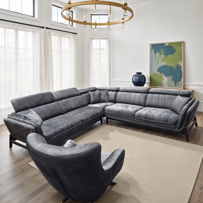 AALIYAH 2-PIECE SECTIONAL AND SWIVEL CHAIR